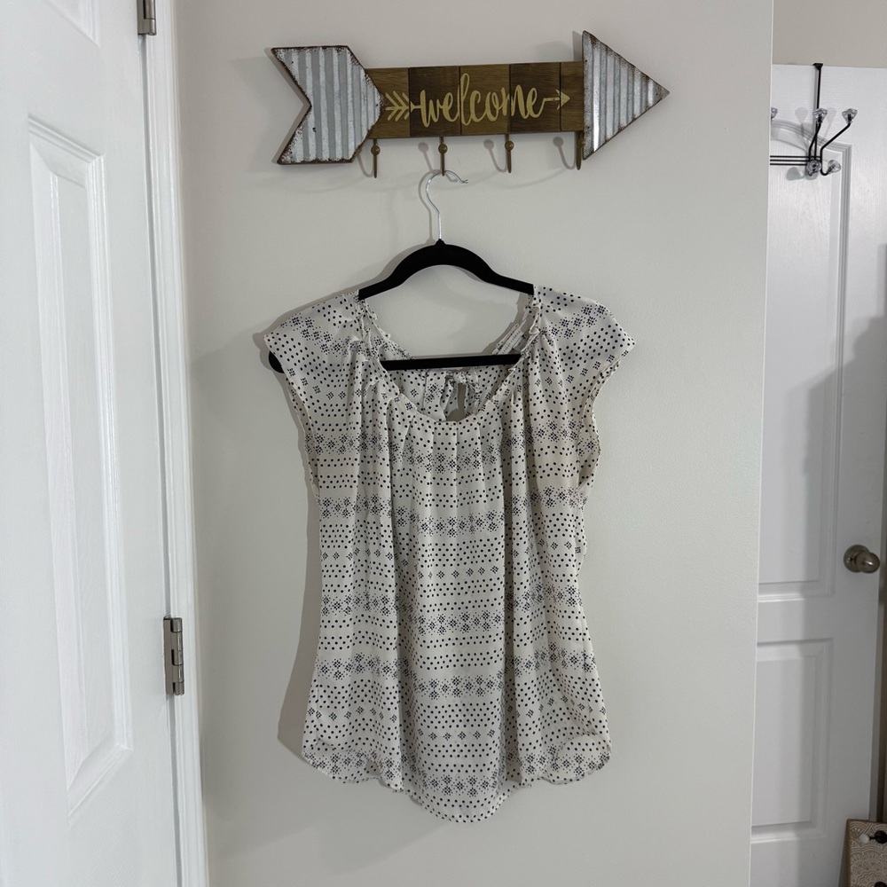 LC Lauren Conrad Relaxed Cream and Navy Blouse